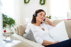 Mindful Holiday Stress Relief: Natural Tips for a Calmer, Healthier Season
